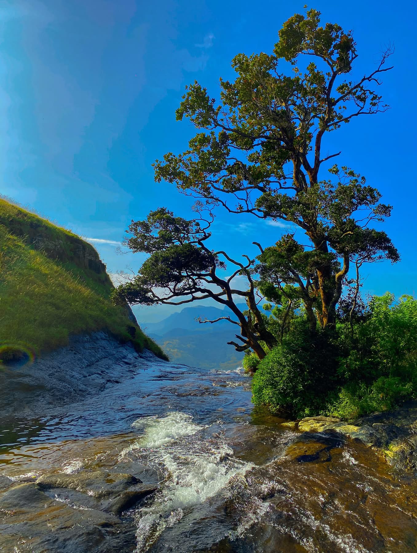 Beautiful Kalugala Gerandi Ella: Sri Lanka’s Secret Highland Waterfall